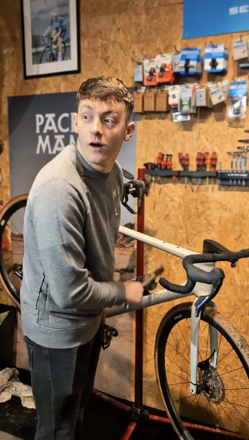 Puncture? Brake rub? Come in during opening hours — no appointment needed.