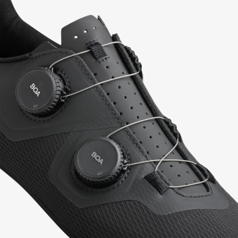 Fizik Lyra Road Shoes in Black-5